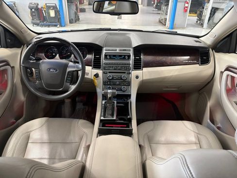 Used 2011 Ford Taurus Limited w/ 301A Rapid Spec Order Code FWD image 35
