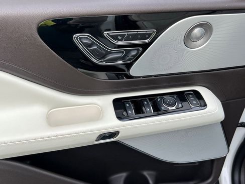 Used 2023 Lincoln Aviator Black Label image 14