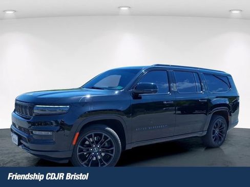 Used 2023 Jeep Grand Wagoneer L Series III w/ Rear Seat Video Group 1 AWD/4WD image 1