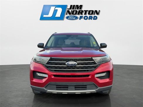 Used 2020 Ford Explorer XLT w/ Equipment Group 202A image 8