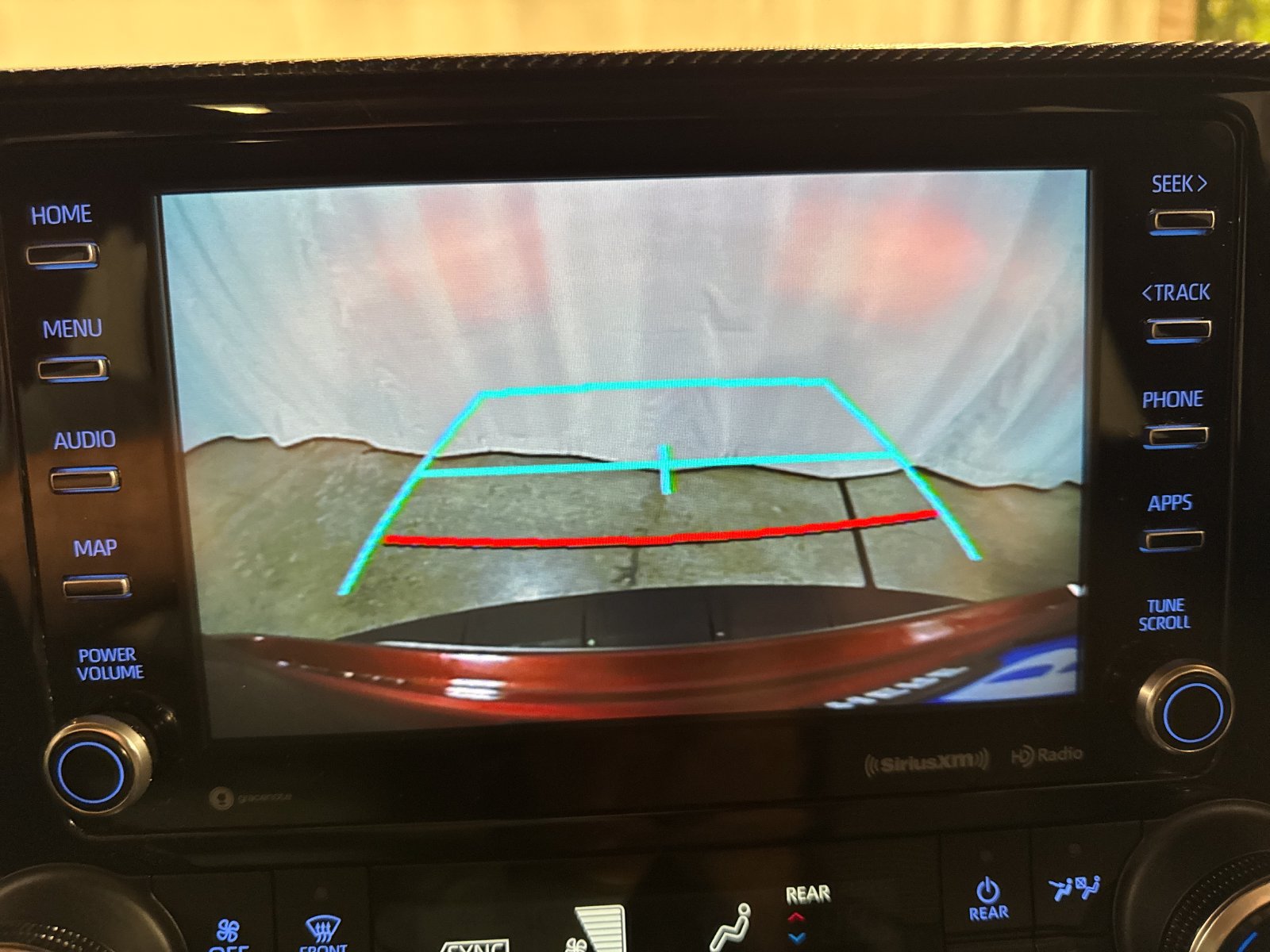 Used 2021 Toyota Highlander XSE AWD/4WD image 18