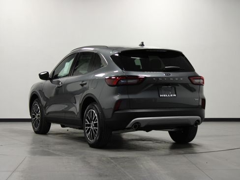 New 2026 Ford Escape SE image 6