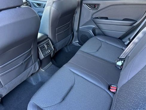 New 2025 Subaru Forester Premium w/ Convenience Package #1 AWD/4WD image 9