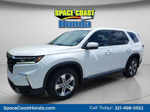 Certified 2025 Honda Pilot EX-L image 6