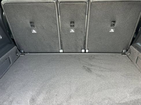 Used 2024 Mercedes-Benz EQB 300 4MATIC image 34