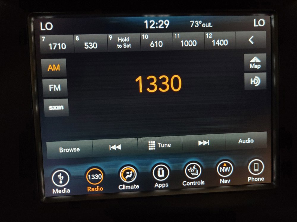 Used 2018 Jeep Grand Cherokee Altitude AWD/4WD image 25