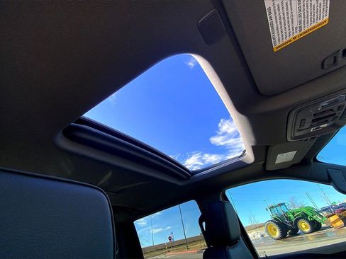 Used 2024 GMC Sierra 1500 Denali image 16