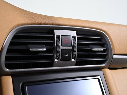 Used 2009 Porsche 911 Carrera image 30