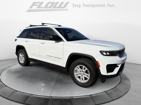 Used 2025 Jeep Grand Cherokee Laredo w/ Luxury Tech Group I image 1