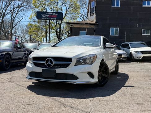 Used 2018 Mercedes-Benz CLA 250 4MATIC image 5