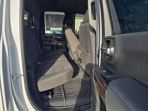 Used 2022 GMC Sierra 2500 SLE w/ SLE Value Package; image 22