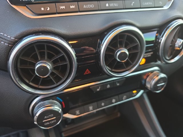 Used 2025 Nissan Sentra SV w/ All-Weather Package FWD image 26