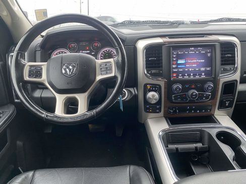 Used 2019 RAM 1500 Laramie image 12