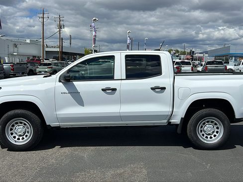New 2026 Chevrolet Colorado W/T w/ WT Convenience Package II AWD/4WD image 9