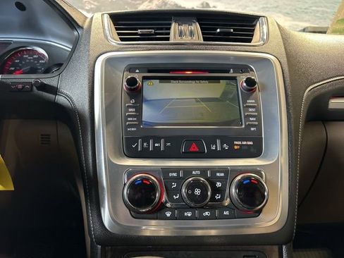 Used 2017 GMC Acadia Limited SLT FWD image 6