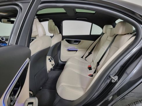 Certified 2022 Mercedes-Benz C 300 4MATIC Sedan image 18