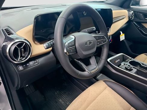 New 2026 Chevrolet Equinox ACTIV w/ Convenience Package III image 11