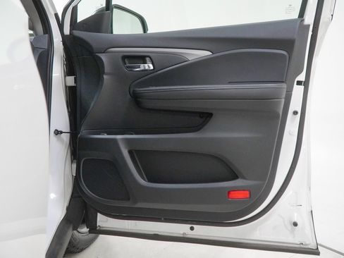 Used 2023 Honda Ridgeline RTL image 35