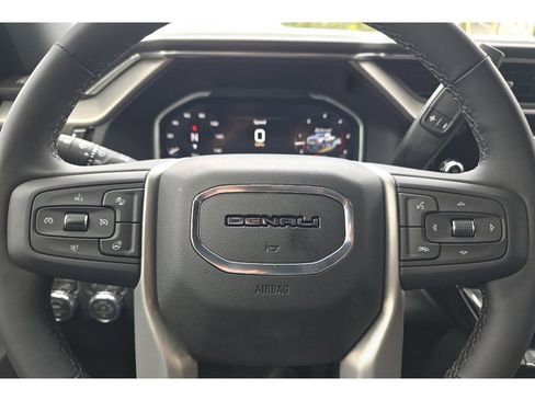New 2026 GMC Sierra 2500 Denali w/ Technology Package AWD/4WD image 23