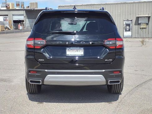 Used 2025 Honda Pilot Elite image 6