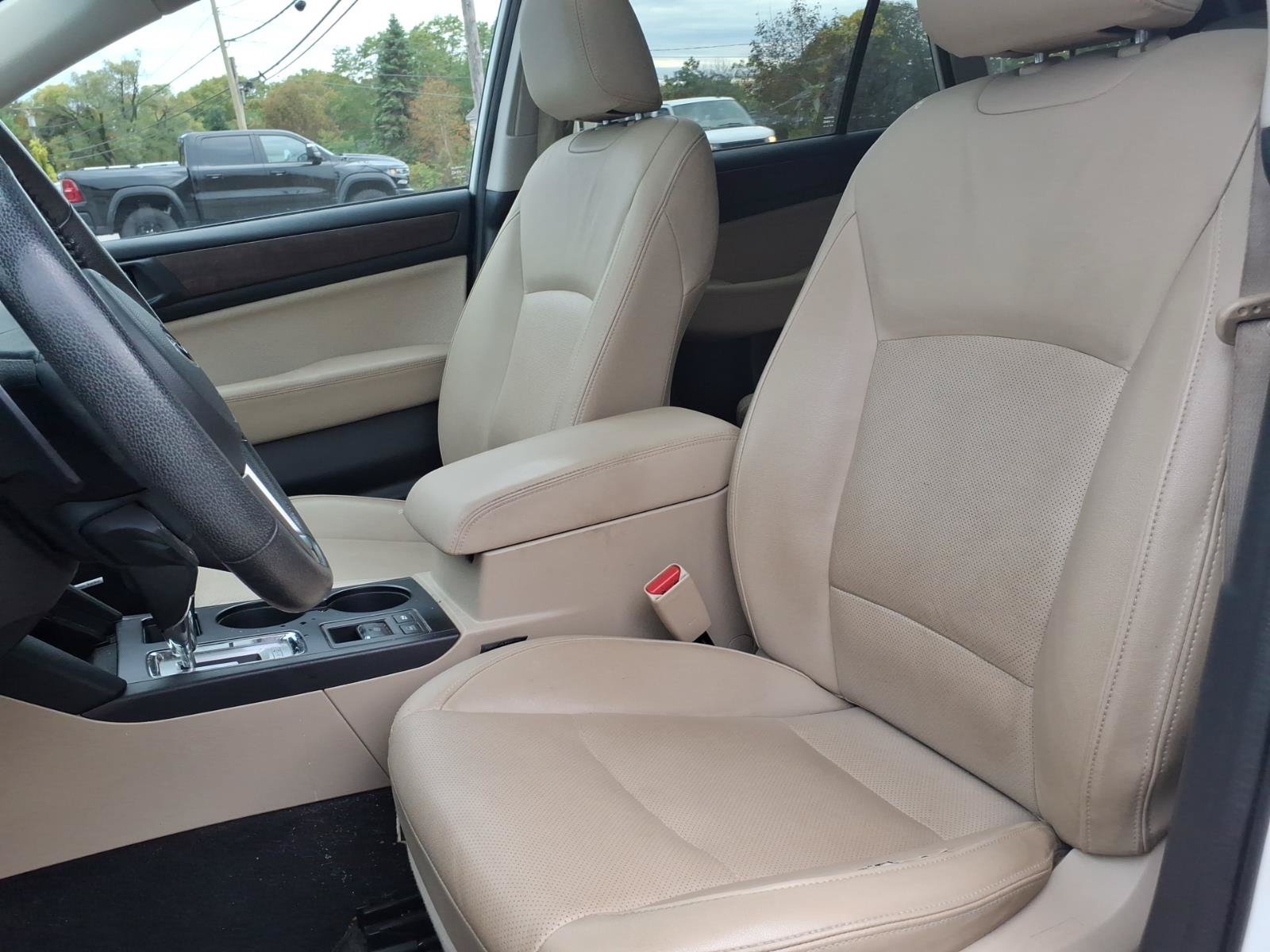 Used 2016 Subaru Outback 3.6R Limited AWD/4WD image 7