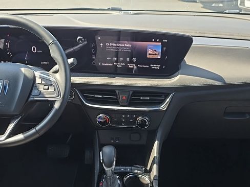 Used 2025 Buick Encore GX Preferred FWD image 15