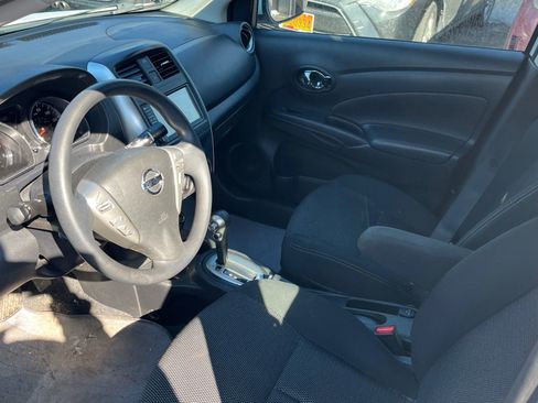 Used 2019 Nissan Versa SV image 14