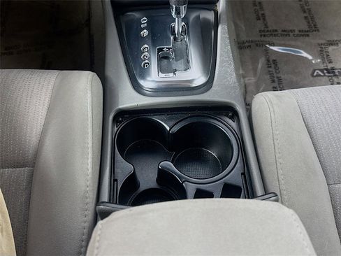 Used 2012 Nissan Altima 2.5 S FWD image 9