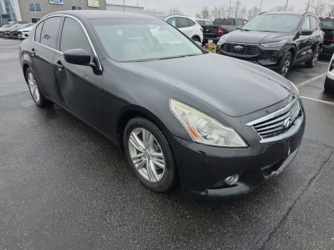 Used 2013 INFINITI G37 Journey w/ Premium Pkg image 3