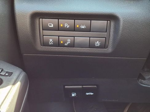 Used 2025 Nissan Kicks Play S FWD image 18