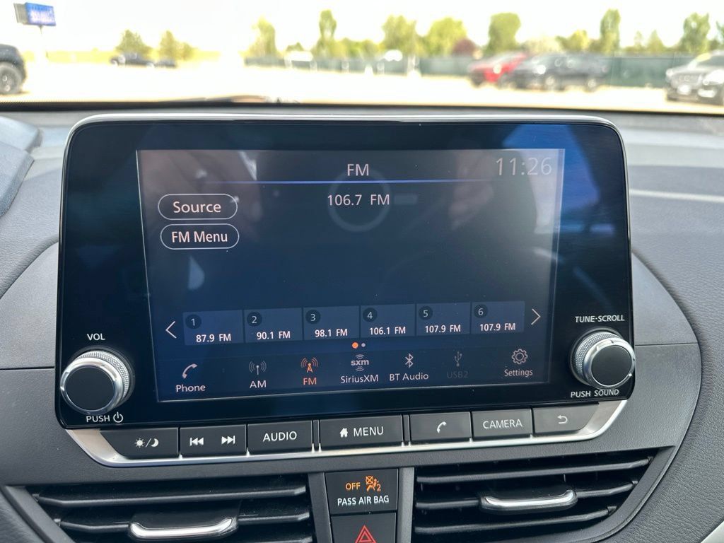 Used 2021 Nissan Altima 2.5 SV FWD image 3