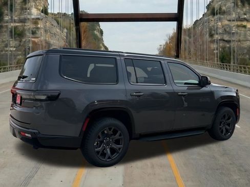 New 2026 Jeep Grand Wagoneer 4WD image 10