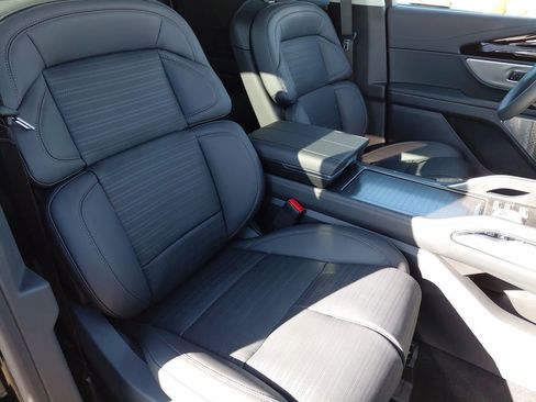 New 2026 Lincoln Nautilus Reserve image 31