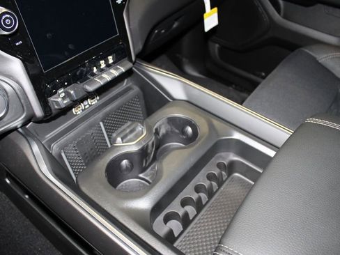 New 2026 RAM 1500 4x4 Crew Cab image 18