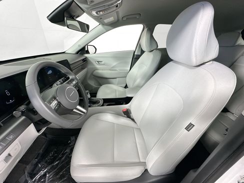 Used 2024 Hyundai Kona SEL image 19