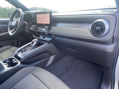 Used 2023 Chevrolet Colorado LT w/ LT Convenience Package image 29