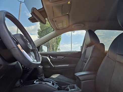 Used 2020 Nissan Rogue SL AWD/4WD image 33