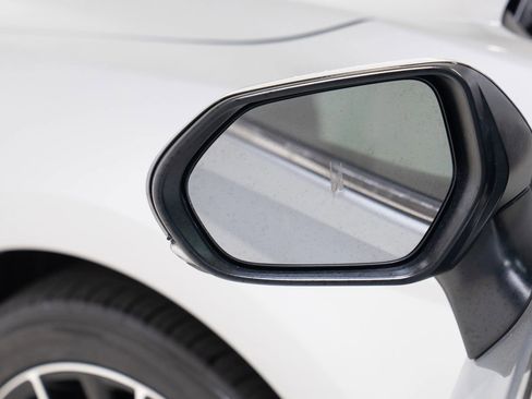 Used 2022 Toyota Camry SE image 12