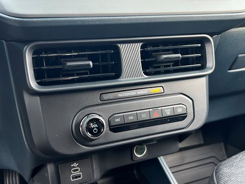 New 2025 Ford Maverick XL w/ Equipment Group 101A image 17