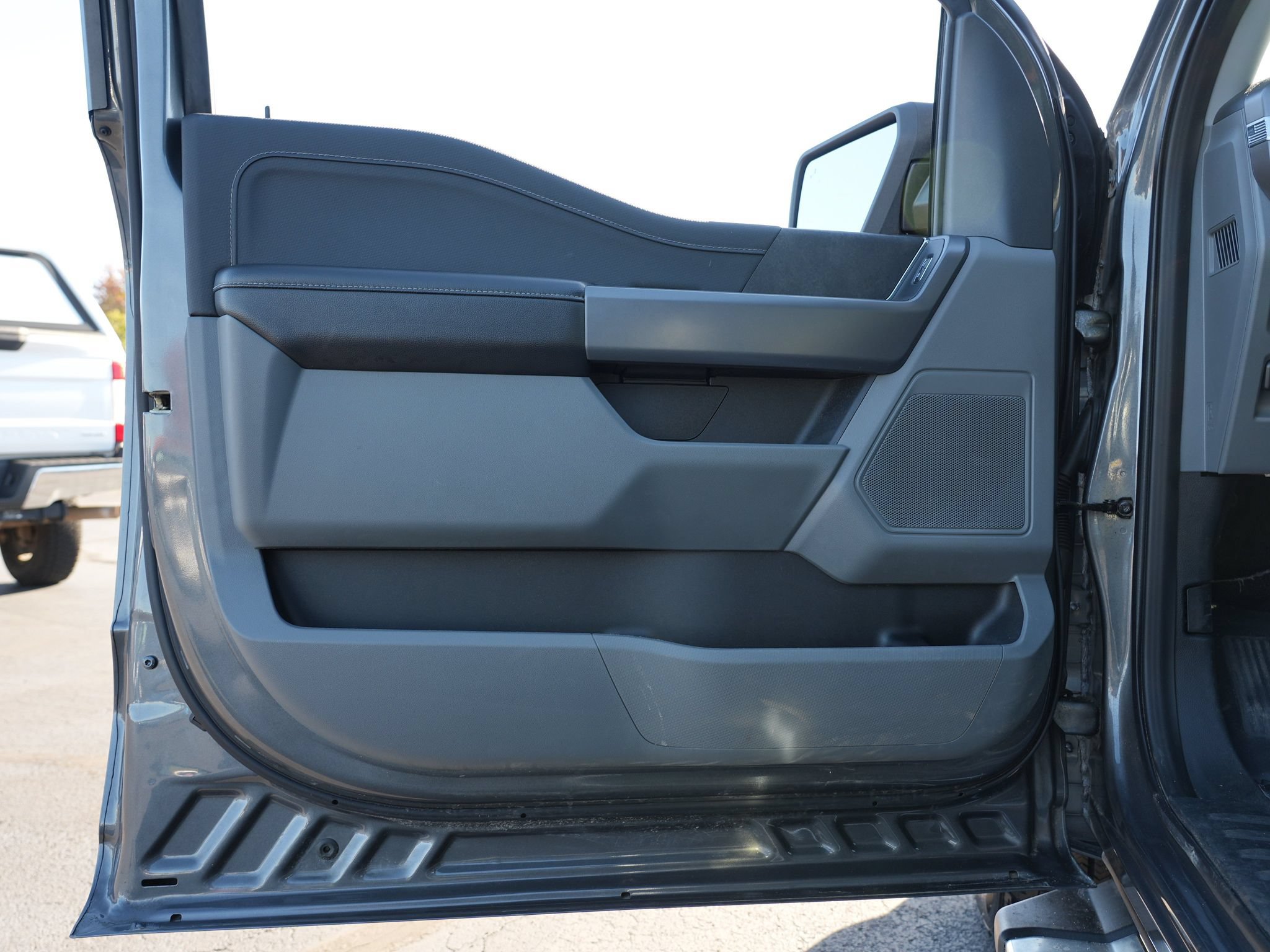 Used 2025 Ford F150 XLT w/ Equipment Group 301A Standard AWD/4WD image 15