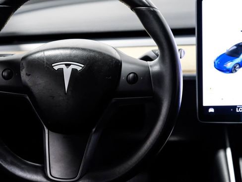 Used 2018 Tesla Model 3 Long Range image 19