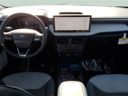 New 2025 Ford Maverick XLT w/ Equipment Group 301A image 18