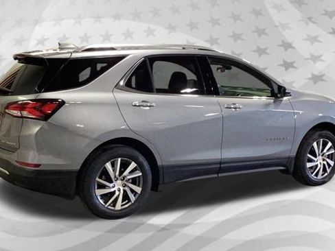 Used 2023 Chevrolet Equinox Premier AWD/4WD image 21