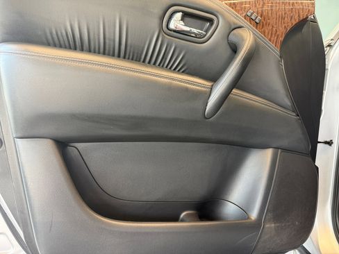 Used 2017 Nissan Armada Platinum w/ Captain Seat Package RWD image 31