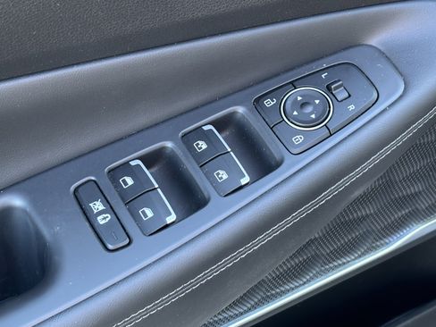 Used 2020 Hyundai Santa Fe Limited image 15