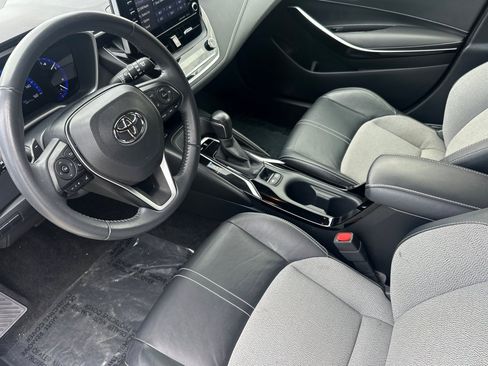 Used 2021 Toyota Corolla XSE FWD image 11