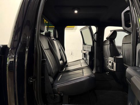 Used 2022 Ford F350 Lariat w/ Lariat Value Package AWD/4WD image 15