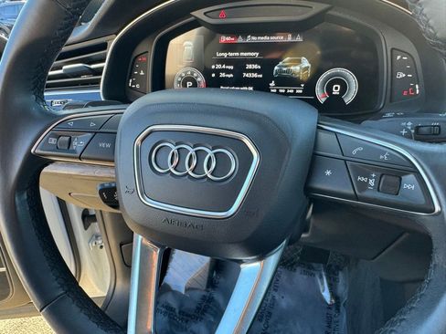 Used 2021 Audi Q8 Premium Plus image 31