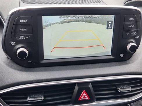 Used 2019 Hyundai Santa Fe Limited image 18