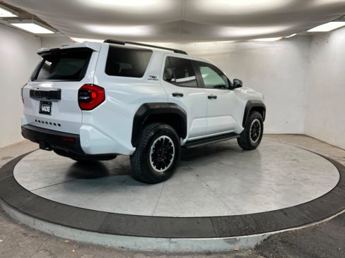 Used 2025 Toyota 4Runner TRD Off-Road image 6